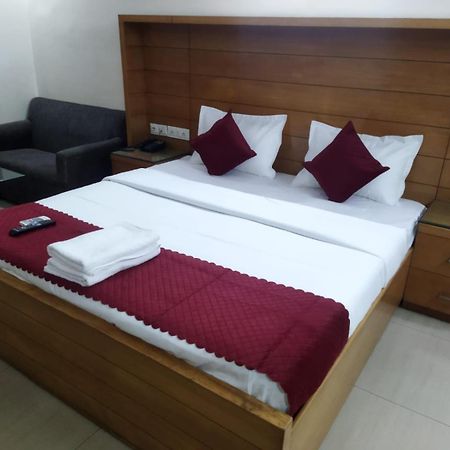 Signature Plaza نيودلهي المظهر الخارجي الصورة